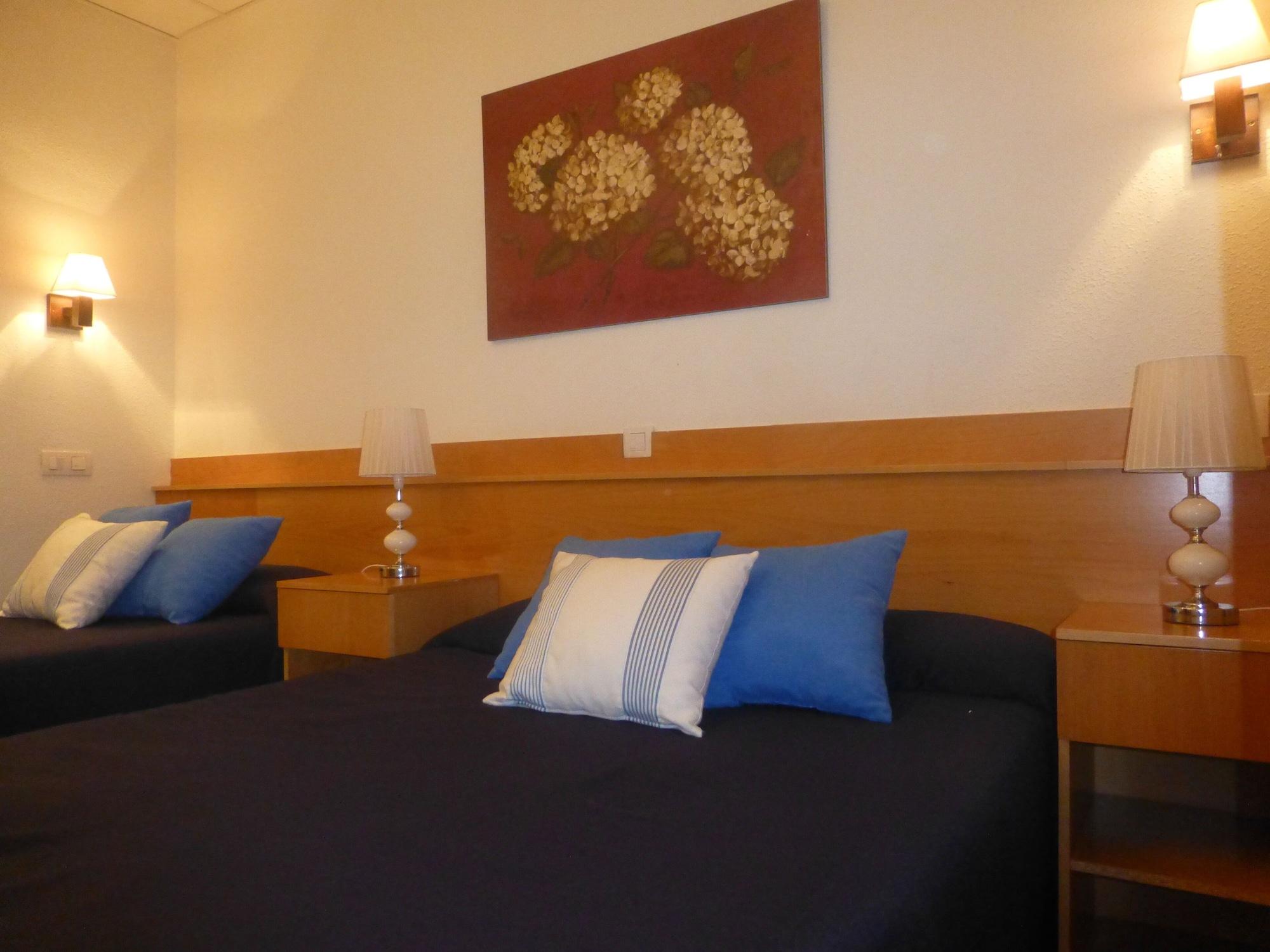 Hostal El Val Alcalá de Henares Eksteriør bilde